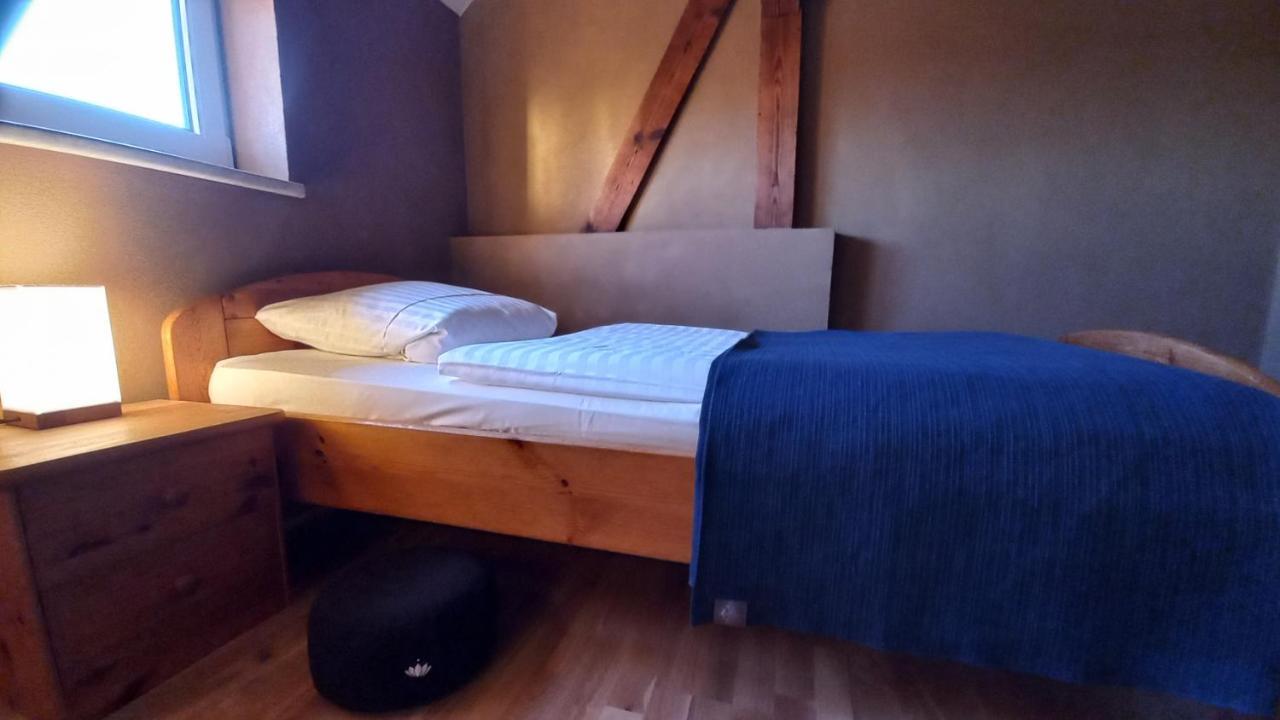 Triskele Haus - Oekologisches Gaestehaus Der Heilstaette Strelitz Neustrelitz Extérieur photo